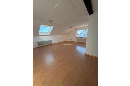 Geräumige 2 Zimmerwohnung in Uhingen-Holzhausen