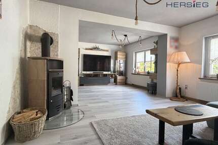 Wohnung zum Kaufen in Geyer 110.000,00 € 128 m²