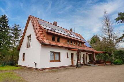 Großzügiges Ein-Zweifamilienhaus in Barver mit 220 qm, Kamin und großem Grundstück in ruhiger Lage