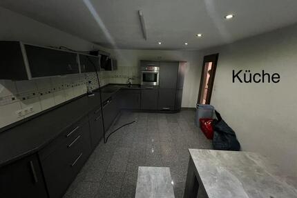 Ich bitte 2 Zimmer Wohnung in Memmingen
