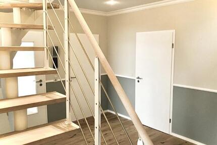 Sanierte 4-Zimmer-Altbauwohnung mit Balkon nahe Kurfürstendamm - Berlin Charlottenburg-Wilmersdorf