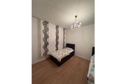 Möbliertes WG-Zimmer für BerufspendlerHandwerker Ulm-Söflingen