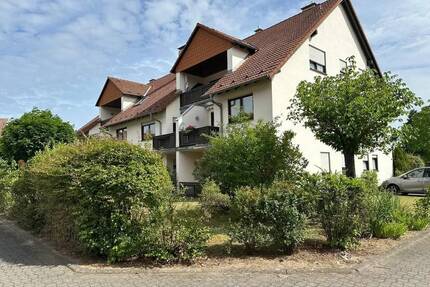 Sofort frei! Barrierearme 2-Zimmer-Erdgeschosswohnung mit Traum-Balkon und Gartenzugang - Miltenberg