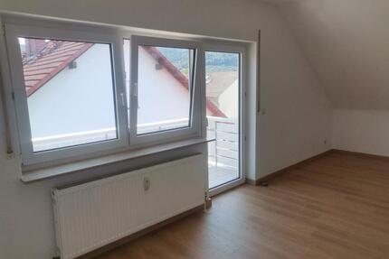 2-Zimmer-Dachgeschosswohnung mit Balkon in Miltenberg