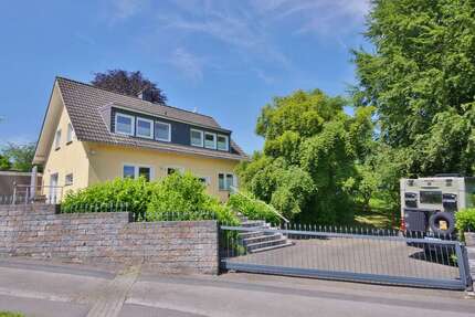 Haus zum Mieten in Haan 1.990,00 € 170 m²