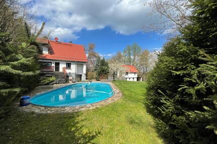 Doppelhaushälfte EW65 Eigenheim Pool Terrasse + Nebengebäude - Colditz
