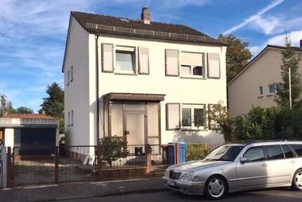 Einfamilienhaus mit großem Garten - Mörfelden-Walldorf