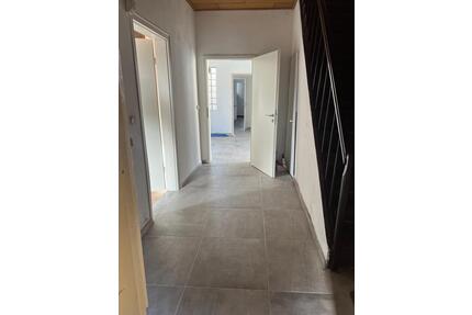 Nachmieter Wohnung Peine 95 m² - 1.061,00&nbsp;EUR Kaltmiete, ca.&nbsp; 95,00&nbsp;m&sup2; in Peine (PLZ: 31226) Südstadt