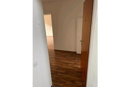Wohnung in Ludwigsburg-Ossweil - 1.200,00&nbsp;EUR Kaltmiete, ca.&nbsp; 72,00&nbsp;m&sup2; in Esslingen am Neckar (PLZ: 73733) Brühl