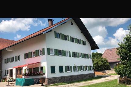 Ferienwohnungen - 80,00&nbsp;EUR Kaltmiete, in Lengenwang (PLZ: 87663)
