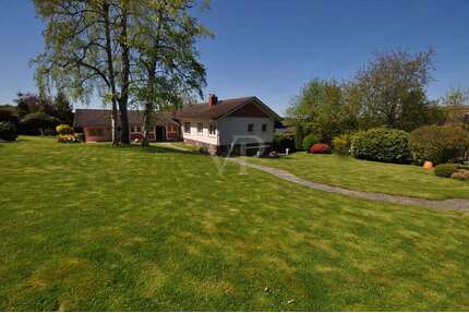Haus zum Kaufen in Taunusstein Bleidenstadt 895.000,00 € 180 m² - Taunusstein / Bleidenstadt