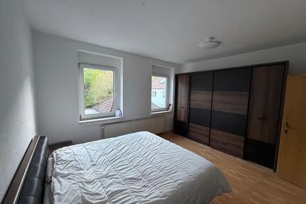 Nach-Mieter 3-Zimmer-Wohnung in ruhiger Lage-mit Stellplatz - Kirchen (Sieg)