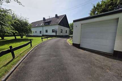 Haus zum Kaufen in Hellenthal-Ramscheid 299.000,00 € 120 m²