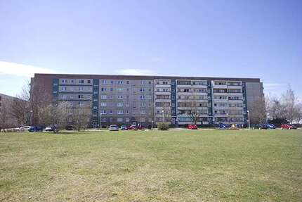 Wohnung zum Mieten in Halle (Saale) 344,00 € 68.63 m²