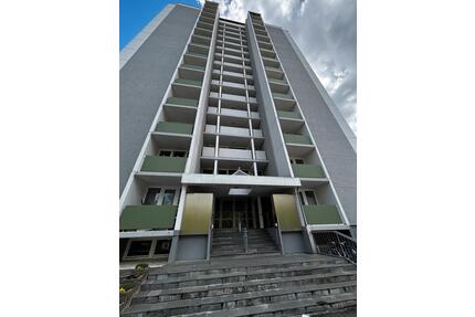 Kapitalanlage, 1 Zi. App, Balkon, Stellplatz prov. Frei - Heusenstamm