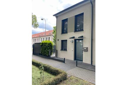 Exklusives Reiheneckhaus mit Garten u. Garage PRIVAT ! - Mannheim Gartenstadt