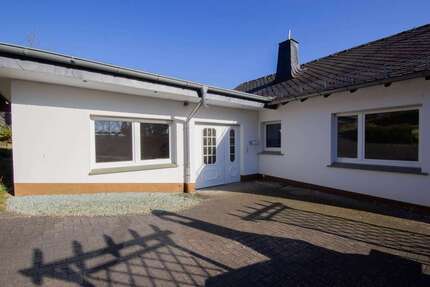 Haus zum Kaufen in Warstein 179.000,00 € 136 m²