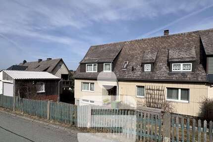 Haus zum Kaufen in Geroldsgrün 125.000,00 € 201 m²