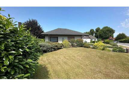 Großzügiger Bungalow in begehrter Lage von Moorrege - mit idyllischem Außenbereich