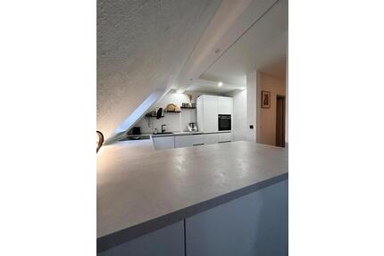 Kernsanierte Maisonette Wohnung mit sofortiger Mieteinnahme - Königsbrunn