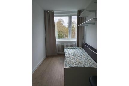 Möbiliertes WG Zimmer in guter Verkehrslage - Hamburg Niendorf