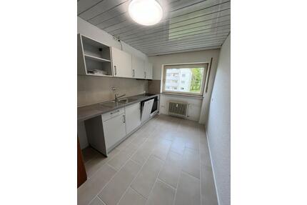 Attraktive 4-Zimmer-Wohnung mit großem Südbalkon und neuer Küche - Villingen-Schwenningen Kopsbühl