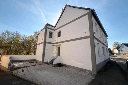 Einfamilienhaus zum Vermieten in Stadt Eschershausen