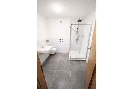 bezugsfreie & helle 2+1 Zimmer Wohnung in Untersteinbach - 100m vom Freibad entfernt