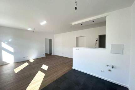 Wir sanieren für Sie!!! Jetzt super moderne Altbauwohnung sichern! - Brandenburg an der Havel Altstadt