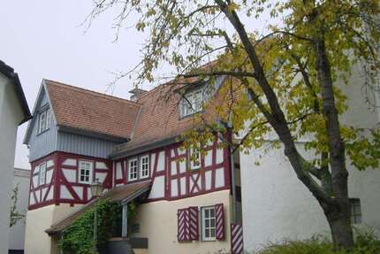 Haus zum Kaufen in Schwalbach 949.000,00 € 163 m²