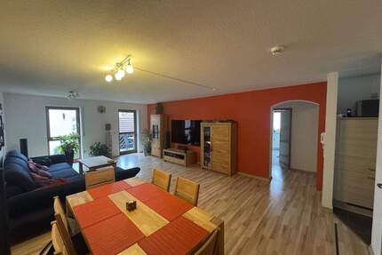 Ruhige und freie 3 Zi- Wohnung in Top Lage - Heilsbronn