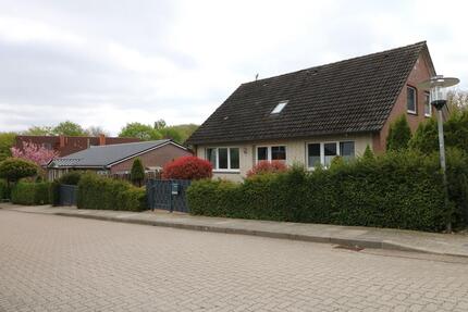 Einfamilienhaus mit Einliegerwohnung - Horneburg