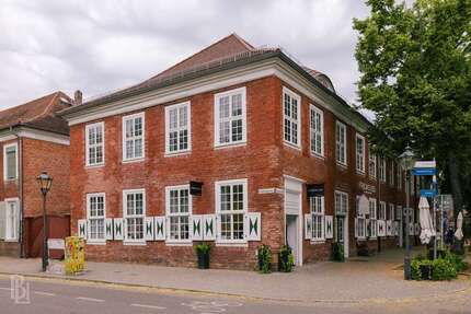 Haus zum Kaufen in Potsdam 1.099.000,00 € 246.2 m²