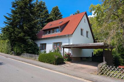 Wohnhaus mit großem Erbpachtgrundstück in Hildesheim-Moritzberg