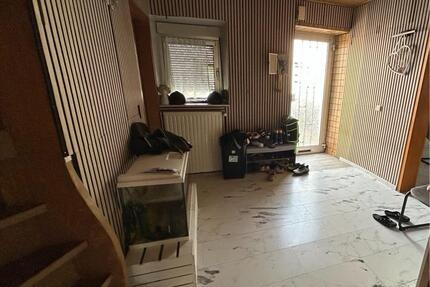 Hause mit mōbel und Alles - 135.000,00&nbsp;EUR Kaufpreis, ca.&nbsp; 89,00&nbsp;m&sup2; in Quierschied (PLZ: 66287)