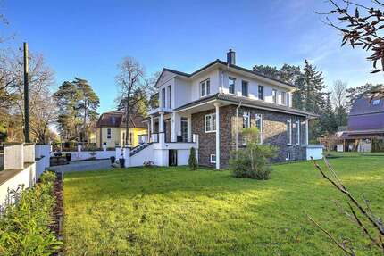 Haus zum Kaufen in Falkensee 1.299.000,00 € 224.2 m²