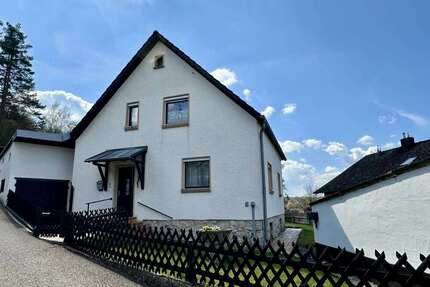 Haus zum Kaufen in Laaber 200.000,00 € 136 m²