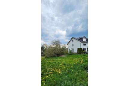 Haus zum Mieten in Taunusstein-Wehen 2.100,00 € 178 m²