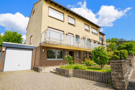 Ca. 143 m² große Doppelhaushälfte mit Terrasse, Südbalkon und Ausbaureserve am Tücking - Hagen Haspe