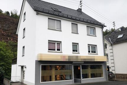 Attraktive 2-Zimmer-Dachgeschosswohnung in Kirchen (Sieg)