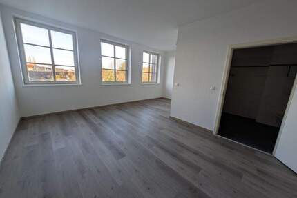 Barrierefreie 2-Raumwohnung mit Fahrstuhl in Verbindung mit Pflegedienst - Bitterfeld