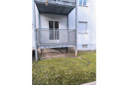 Schöne 3-Zimmer-Wohnung (53 m²) Balkon, Küche - Augsburg Oberhausen