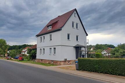 Modernisiertes Mehrfamilienhaus mit 3 Mietw. Scheune Stellplatz - Schmalkalden
