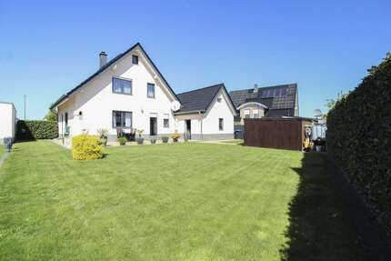 Haus zum Kaufen in Salzkotten 470.000,00 € 125.18 m²