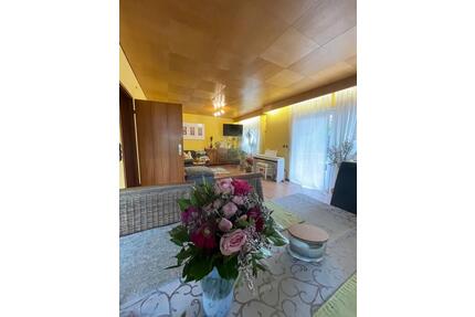 Freistehendes Einfamilienhaus - 1.720,00&nbsp;EUR Kaltmiete, ca.&nbsp; 150,00&nbsp;m&sup2; in Leutenbach (PLZ: 71397)