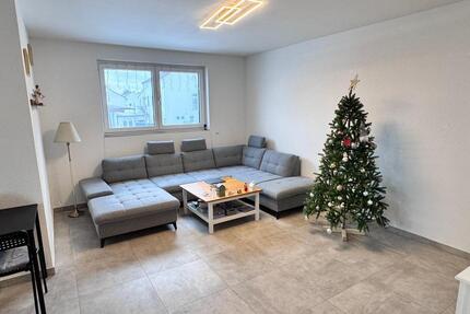 Nachmieter für helle große Wohnung mit überdachten Balkon und Einbauküche - Elsenfeld