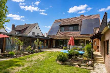 Haus zum Kaufen in Altrip 795.000,00 € 210 m²