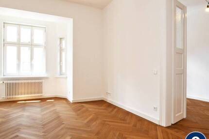 AIGNER - Sanierter 5-Zimmer-Altbautraum - Mitten im Lehel - München Altstadt-Lehel