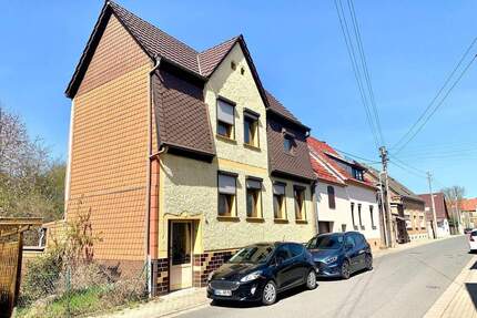 Sanierungsbedürftiges Einfamilienhaus in Gatersleben