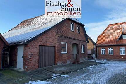 Drakenburg-charmantes Rotsteinklinkerhaus mit einem großen Platzangebot u. Einliegerwohnung im DG